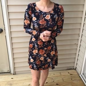 Flower pattern long sleeve dress
